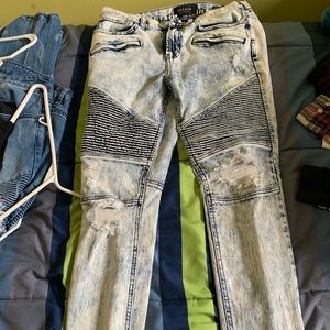 PacSun Light Washed Skinny Jeans